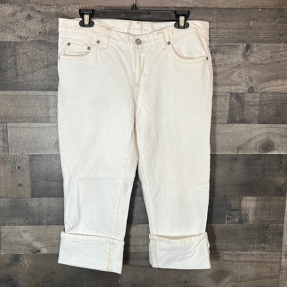 Nice White Columbia Capri Jeans